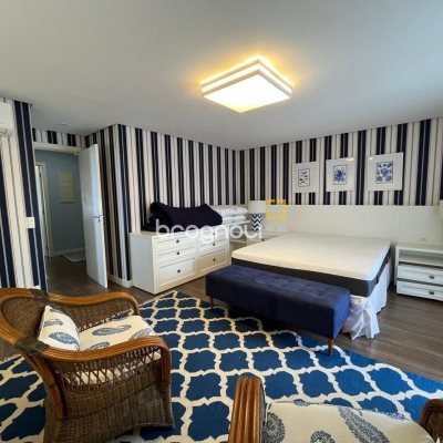 Cobertura com 209m², 4 quartos (sendo 4 suítes), 3 garagens, no bairro Cachoeira do Bom Jesus em Florianópolis