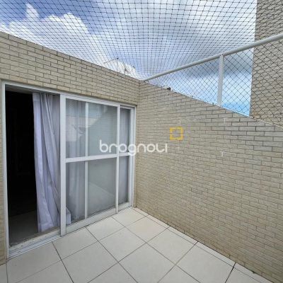 Cobertura com 209m², 4 quartos (sendo 4 suítes), 3 garagens, no bairro Cachoeira do Bom Jesus em Florianópolis