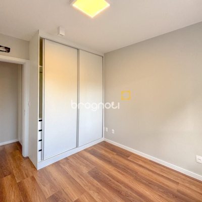 Casa com 157m², 3 quartos (sendo 1 suíte), 2 garagens, no bairro Rio Tavares Central em Florianópolis