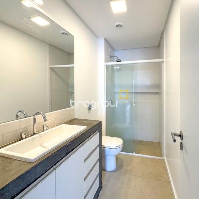 Casa com 157m², 3 quartos (sendo 1 suíte), 2 garagens, no bairro Rio Tavares Central em Florianópolis