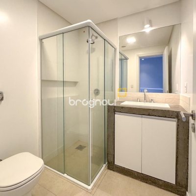 Casa com 157m², 3 quartos (sendo 1 suíte), 2 garagens, no bairro Rio Tavares Central em Florianópolis