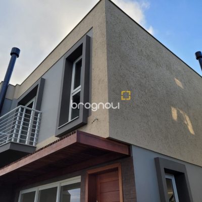 Casa com 157m², 3 quartos (sendo 1 suíte), 2 garagens, no bairro Rio Tavares Central em Florianópolis