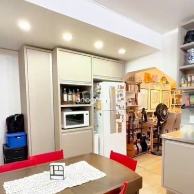 Apartamento com 83m², 2 quartos, 1 garagem, no bairro Canasvieiras em Florianópolis