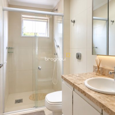Apartamento com 83m², 2 quartos, 1 garagem, no bairro Canasvieiras em Florianópolis