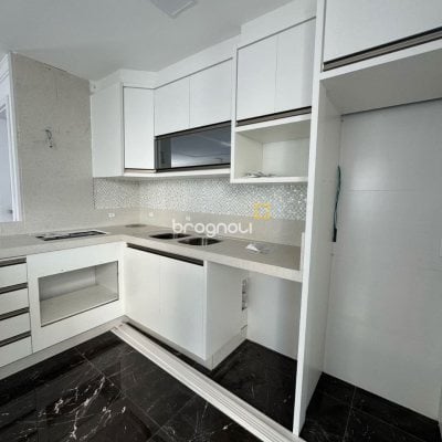 Casa com 150m², 3 quartos (sendo 3 suítes), 2 garagens, no bairro Ingleses em Florianópolis