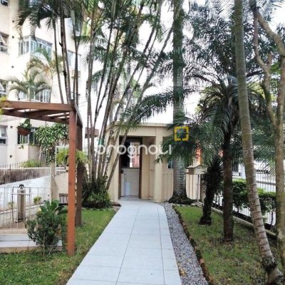 Apartamento com 77m², 2 quartos (sendo 1 suíte), 1 garagem, no bairro Agronômica em Florianópolis