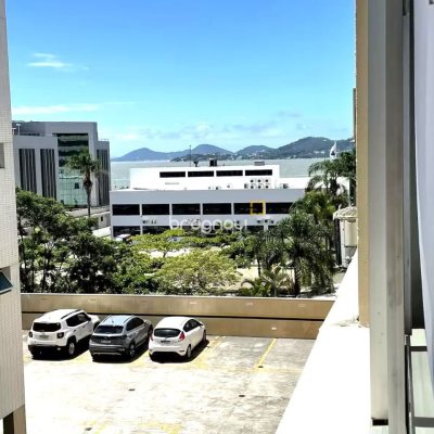 Apartamento com 77m², 2 quartos (sendo 1 suíte), 1 garagem, no bairro Agronômica em Florianópolis