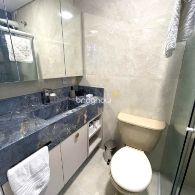 Apartamento com 77m², 2 quartos (sendo 1 suíte), 1 garagem, no bairro Agronômica em Florianópolis