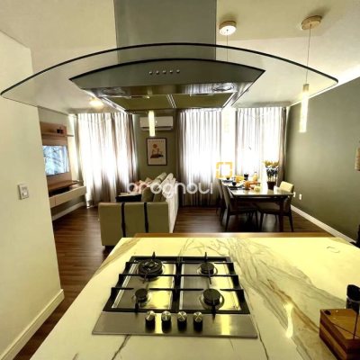 Apartamento com 77m², 2 quartos (sendo 1 suíte), 1 garagem, no bairro Agronômica em Florianópolis
