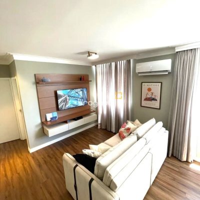 Apartamento com 77m², 2 quartos (sendo 1 suíte), 1 garagem, no bairro Agronômica em Florianópolis