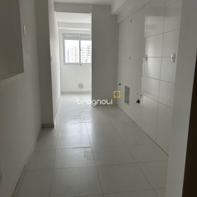 Apartamento com 90m², 3 quartos (sendo 1 suíte), 1 garagem, no bairro Rio Caveiras em Biguaçu