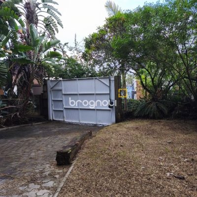 Casa com 270m², 2 quartos (sendo 1 suíte), 2 garagens, no bairro Lagoa da Conceição em Florianópolis