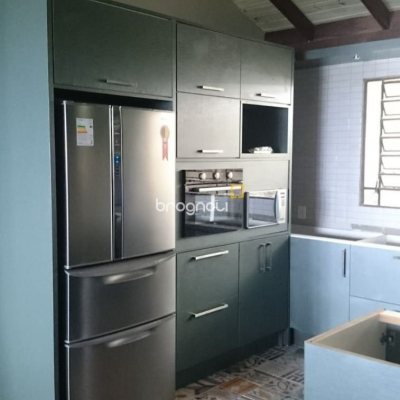 Casa com 270m², 2 quartos (sendo 1 suíte), 2 garagens, no bairro Lagoa da Conceição em Florianópolis