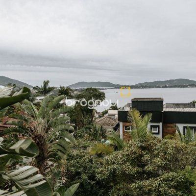Casa com 270m², 2 quartos (sendo 1 suíte), 2 garagens, no bairro Lagoa da Conceição em Florianópolis