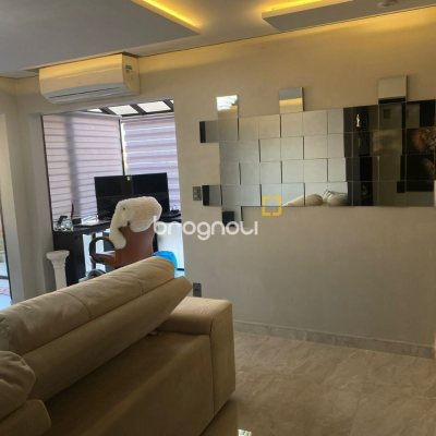 Cobertura com 102m², 2 quartos (sendo 1 suíte), no bairro São João do Rio Vermelho em Florianópolis