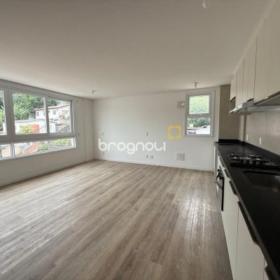 Studio com 40m², 1 quarto, 1 garagem, no bairro Centro em Florianópolis