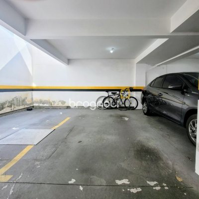 Apartamento com 85m², 3 quartos (sendo 1 suíte), 1 garagem, no bairro Pedra Branca em Palhoça