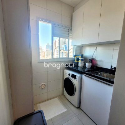 Apartamento com 85m², 3 quartos (sendo 1 suíte), 1 garagem, no bairro Pedra Branca em Palhoça
