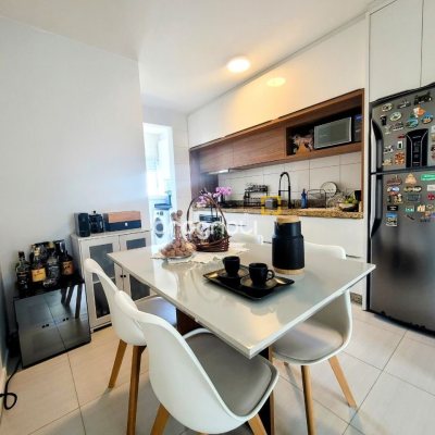 Apartamento com 85m², 3 quartos (sendo 1 suíte), 1 garagem, no bairro Pedra Branca em Palhoça