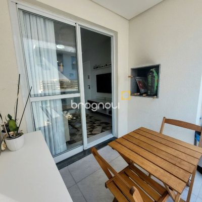 Apartamento com 85m², 3 quartos (sendo 1 suíte), 1 garagem, no bairro Pedra Branca em Palhoça