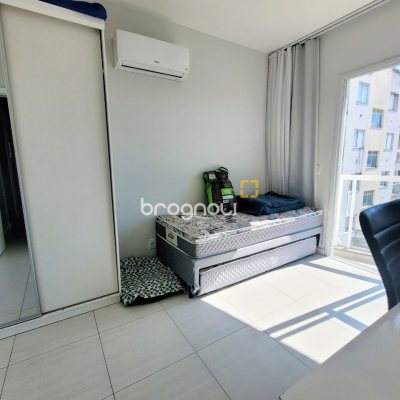 Apartamento com 85m², 3 quartos (sendo 1 suíte), 1 garagem, no bairro Pedra Branca em Palhoça