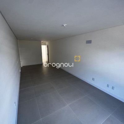 Studio com 32m², 1 quarto, 1 garagem, no bairro Ribeirão da Ilha em Florianópolis