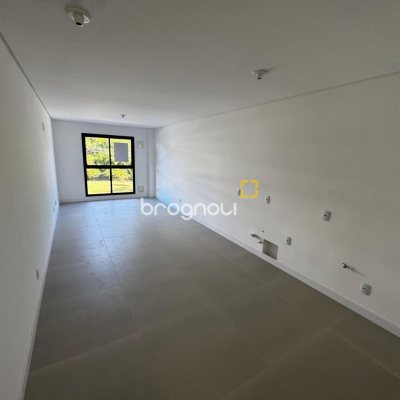 Studio com 32m², 1 quarto, 1 garagem, no bairro Ribeirão da Ilha em Florianópolis
