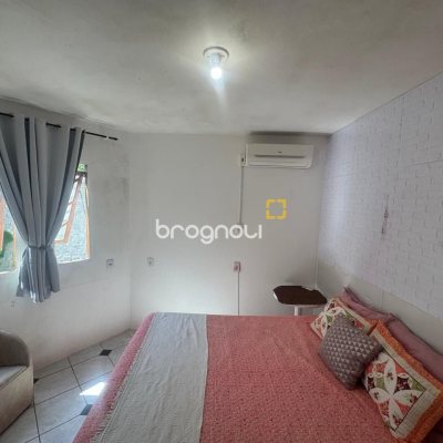 Casa com 110m², 3 quartos, 5 garagens, no bairro Itacorubi em Florianópolis