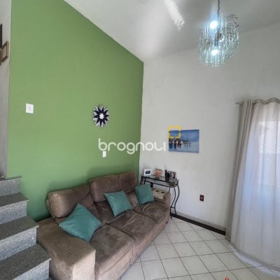Casa com 110m², 3 quartos, 5 garagens, no bairro Itacorubi em Florianópolis