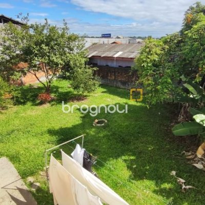 Casa com 269m², 3 quartos (sendo 1 suíte), 2 garagens, no bairro Costeira do Pirajubaé em Florianópolis