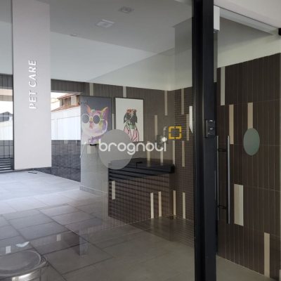 Apartamento com 73m², 2 quartos (sendo 1 suíte), 2 garagens, no bairro Centro em Florianópolis
