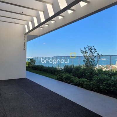 Apartamento com 139m², 3 quartos (sendo 3 suítes), 2 garagens, no bairro Jardim Atlântico em Florianópolis