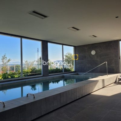 Apartamento com 139m², 3 quartos (sendo 3 suítes), 2 garagens, no bairro Jardim Atlântico em Florianópolis