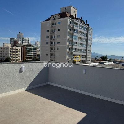 Apartamento com 163m², 5 quartos, 2 garagens, no bairro Balneário em Florianópolis
