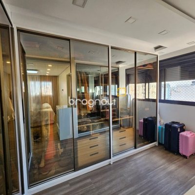 Cobertura com 140m², 3 quartos (sendo 1 suíte), 2 garagens, no bairro Kobrasol em São José