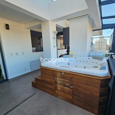 Cobertura com 140m², 3 quartos (sendo 1 suíte), 2 garagens, no bairro Kobrasol em São José