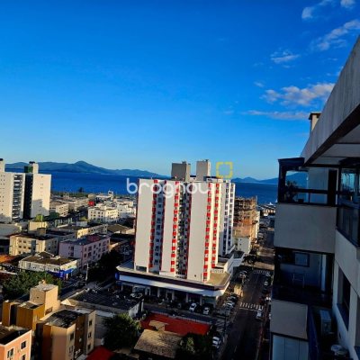 Cobertura com 140m², 3 quartos (sendo 1 suíte), 2 garagens, no bairro Kobrasol em São José