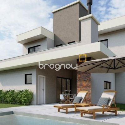 Casa de Condomínio com 375m², 3 quartos (sendo 3 suítes), 2 garagens, no bairro Rio Vermelho em Florianópolis