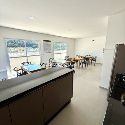 Apartamento com 90m², 2 quartos (sendo 1 suíte), 1 garagem, no bairro Ingleses em Florianópolis