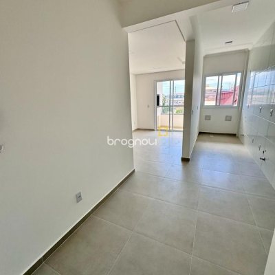 Apartamento com 90m², 2 quartos (sendo 1 suíte), 1 garagem, no bairro Ingleses em Florianópolis