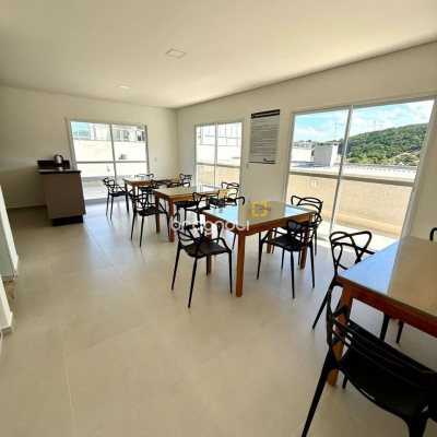 Apartamento com 90m², 2 quartos (sendo 1 suíte), 1 garagem, no bairro Ingleses em Florianópolis