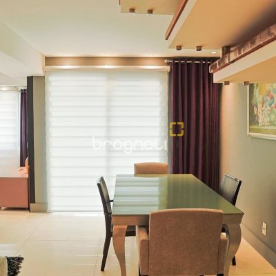 Apartamento com 156m², 2 quartos (sendo 2 suítes), 2 garagens, no bairro Centro em Florianópolis