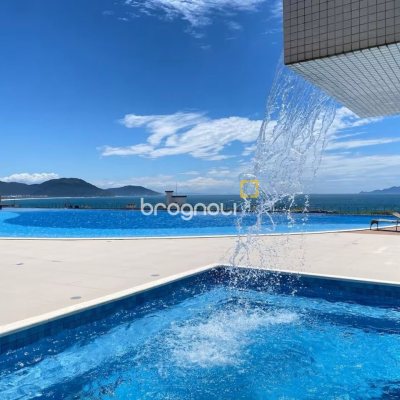Apartamento com 112m², 3 quartos (sendo 1 suíte), 2 garagens, no bairro Ingleses em Florianópolis