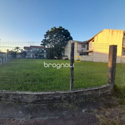 Terreno com 1606m², no bairro Cachoeira do Bom Jesus em Florianópolis