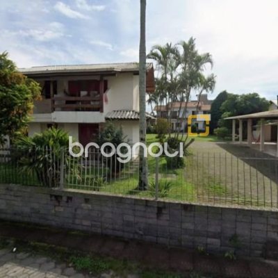 Terreno com 1606m², no bairro Cachoeira do Bom Jesus em Florianópolis