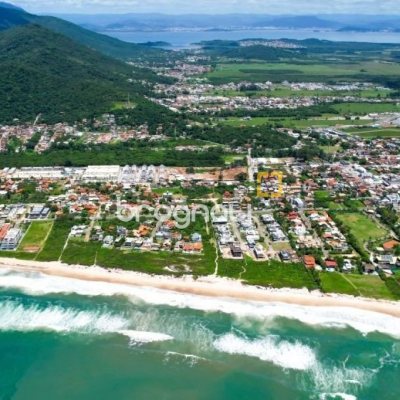 Apartamento com 45m², 1 quarto, 1 garagem, no bairro Morro das Pedras em Florianópolis
