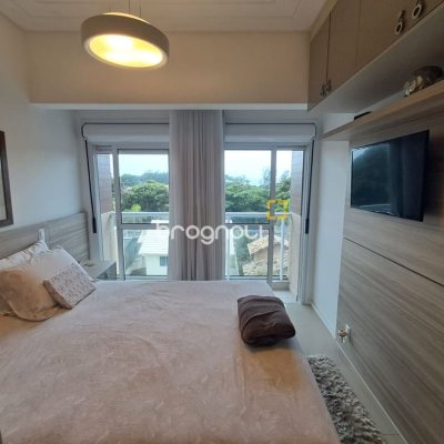 Cobertura com 166m², 3 quartos (sendo 1 suíte), 2 garagens, no bairro Campeche em Florianópolis