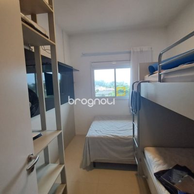 Cobertura com 166m², 3 quartos (sendo 1 suíte), 2 garagens, no bairro Campeche em Florianópolis