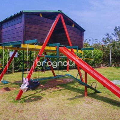 Cobertura com 166m², 3 quartos (sendo 1 suíte), 2 garagens, no bairro Campeche em Florianópolis