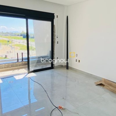 Casa com 127m², 3 quartos (sendo 2 suítes), 2 garagens, no bairro Campeche em Florianópolis